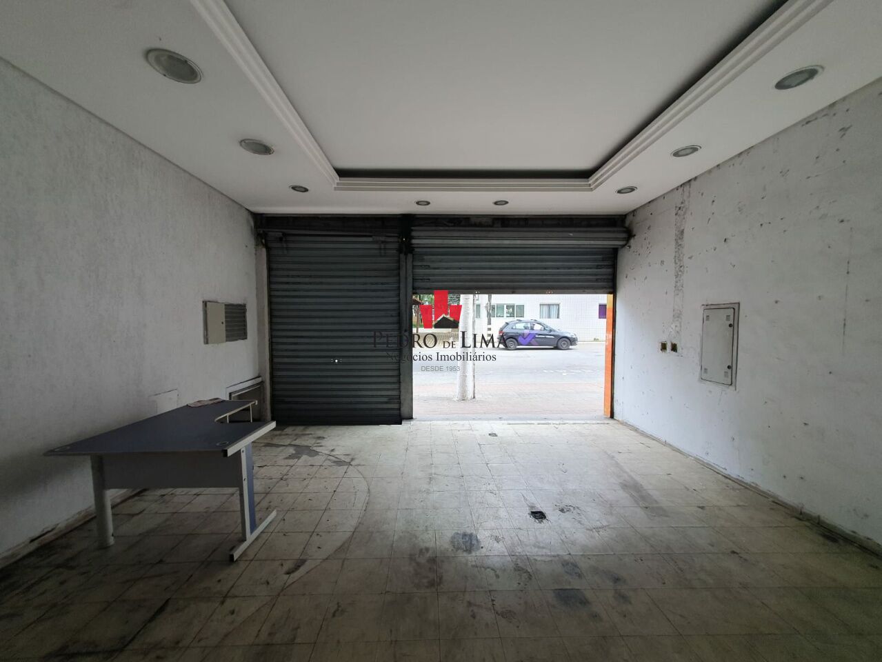 Prédio comercial com 1.100 m² de área útil na Praça Dr. Sampaio Vidal - Vila Formosa
