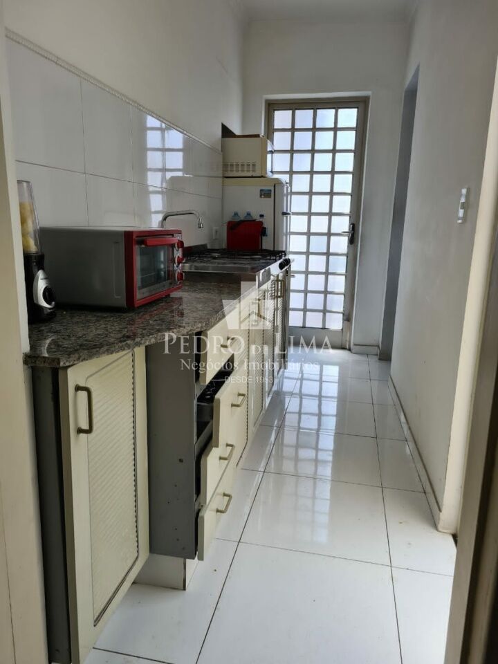 Galpão comercial na Penha com 500m² 