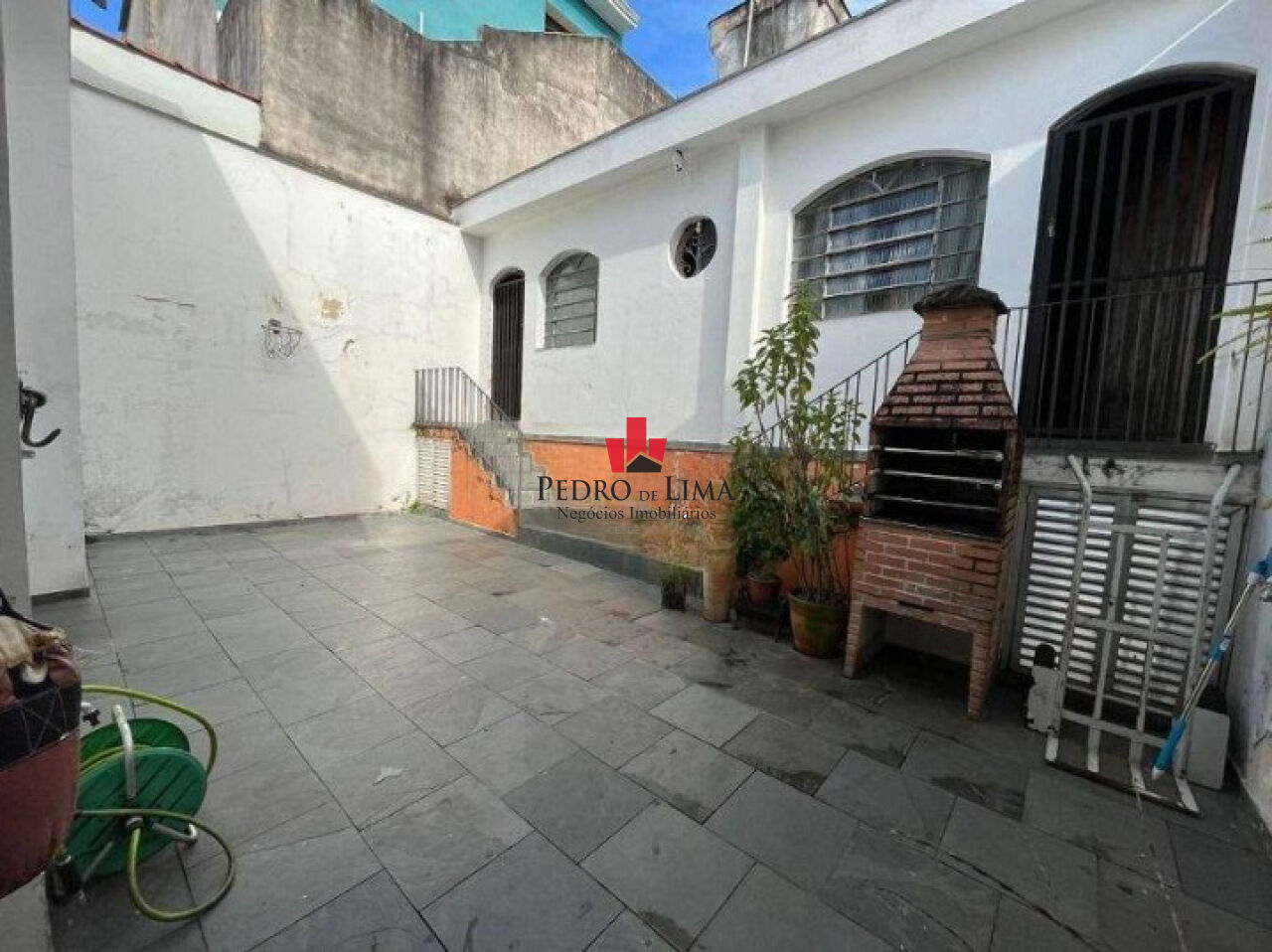 Sobrado na Mooca com 2 dormitórios (1 suíte), edícula, churrasqueira e 2 vagas de garagem