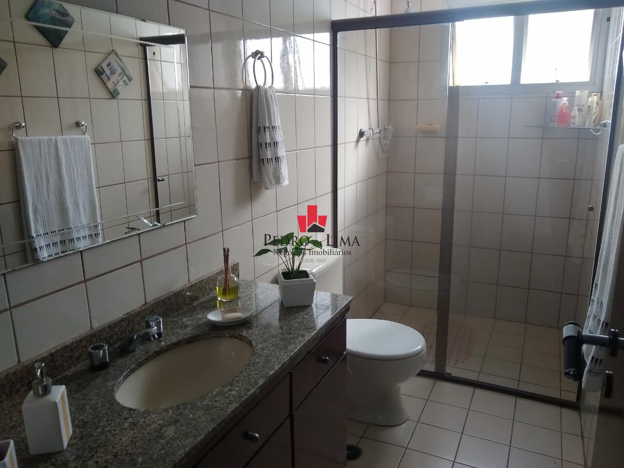 Apartamento com 3 dormitórios sendo 1 suíte e 2 vagas fixas no Tatuapé