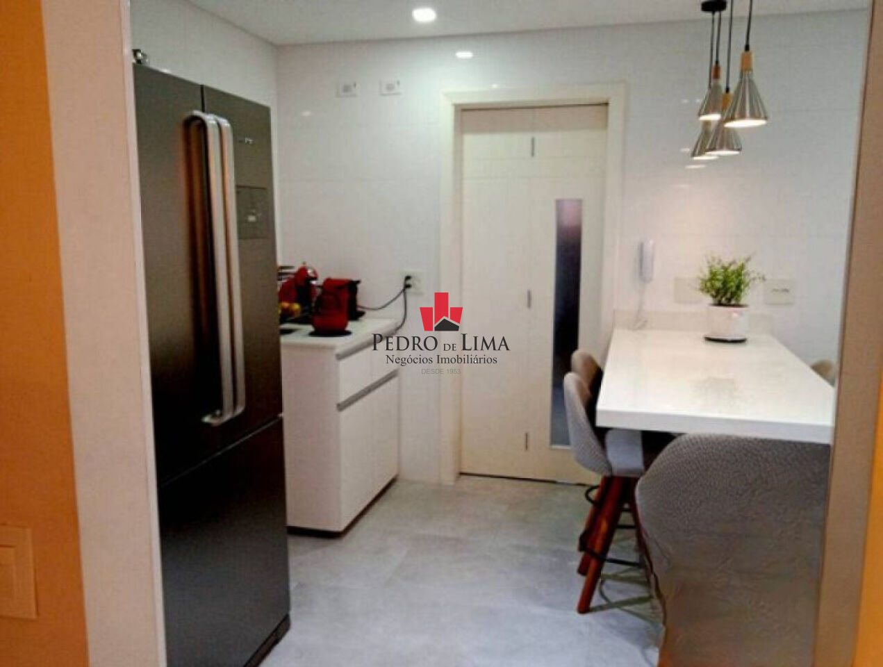 Apartamento no Tatuapé com 3 quartos (1 suíte), sacada e 2 vagas de garagem - Condomínio Itapema.