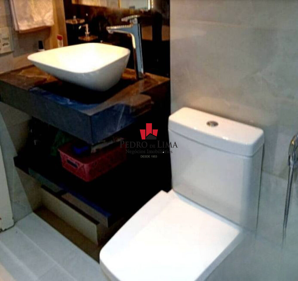Apartamento no Tatuapé com 3 quartos (1 suíte), sacada e 2 vagas de garagem - Condomínio Itapema.