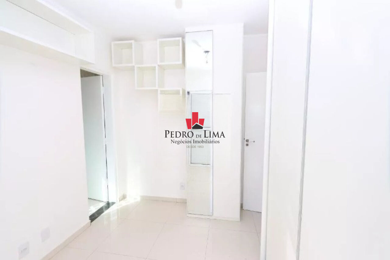Casa na Vila Formosa com 2 quartos suítes e 5 vagas de garagem
