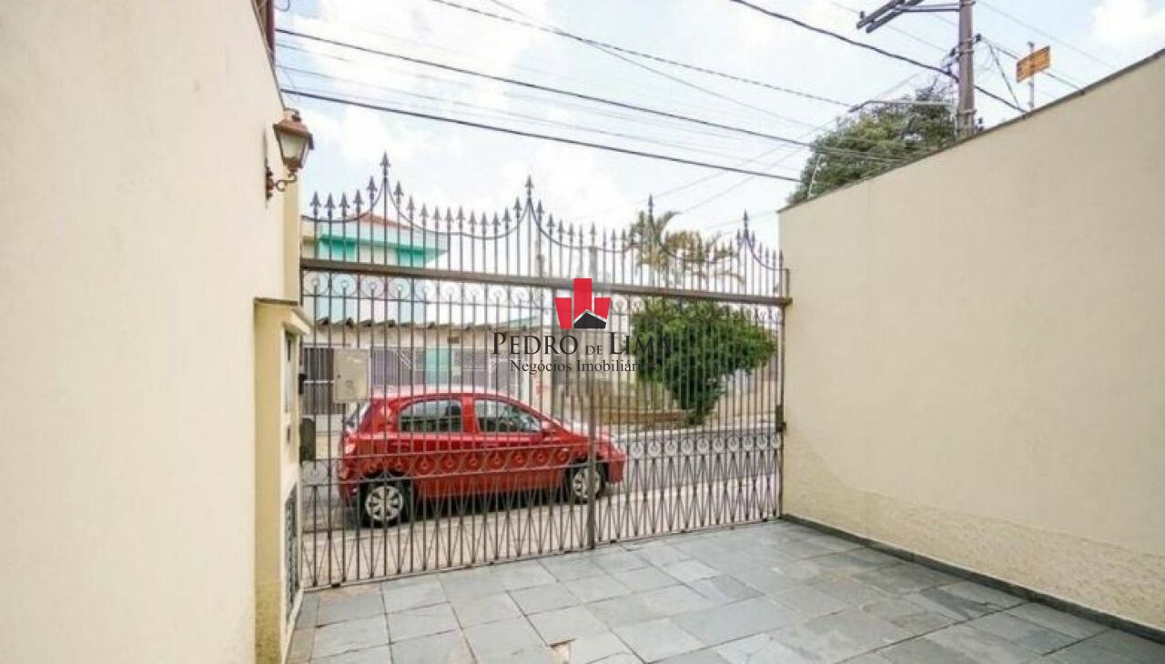 Sobrado 210m² no Jardim Avelino, 3 dormitórios, 1 suíte e 4 vagas de garagem 