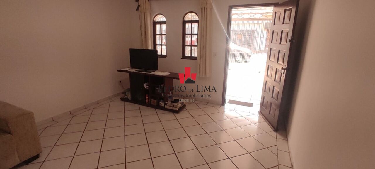 imagem do imovel Sobrado 262m² no Jardim Ipanema, 3 dormitórios (1 suíte) e 3 vagas  ref: TP24082