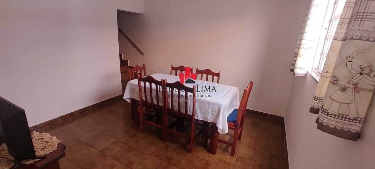 Sobrado 262m² no Jardim Ipanema, 3 dormitórios (1 suíte) e 3 vagas 