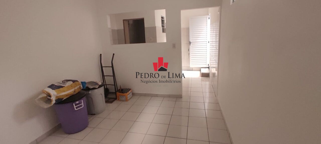 Sobrado 262m² no Jardim Ipanema, 3 dormitórios (1 suíte) e 3 vagas 