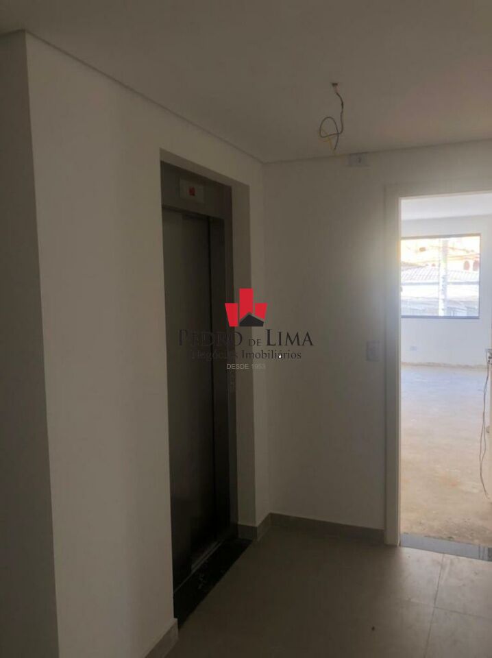 Prédio Comercial com 1.023 m² cinco pavimentos com elevador na Vila Prudente 
