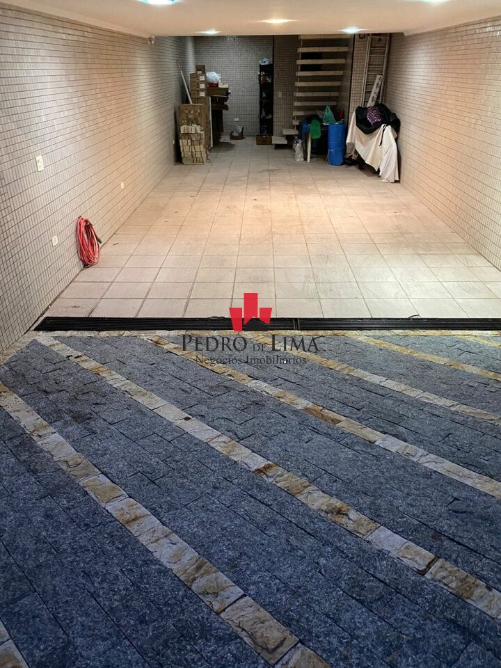 Sobrado 4 suítes, 620m², 6 vagas no Anália Franco