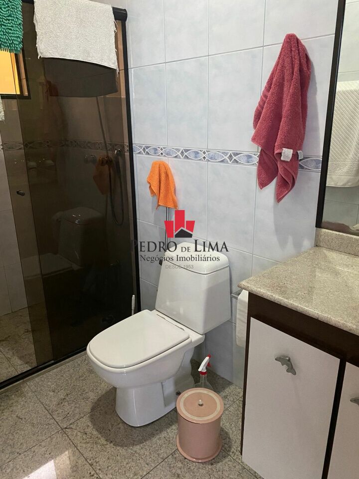Sobrado 4 suítes, 620m², 6 vagas no Anália Franco