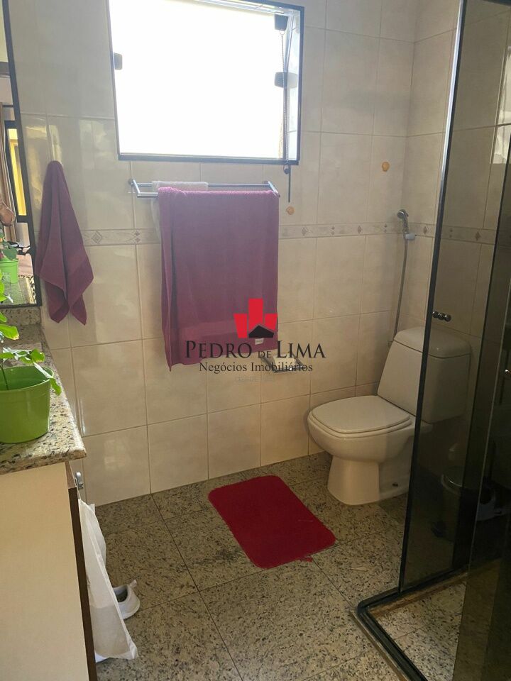 Sobrado 4 suítes, 620m², 6 vagas no Anália Franco