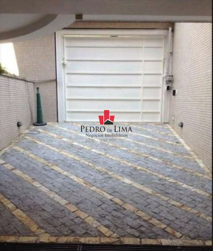 Sobrado 4 suítes, 620m², 6 vagas no Anália Franco