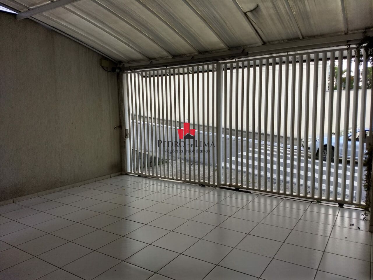 Casa na Vila Alpina com 3 quartos (1 suíte), área gourmet e 2 vagas de garagem