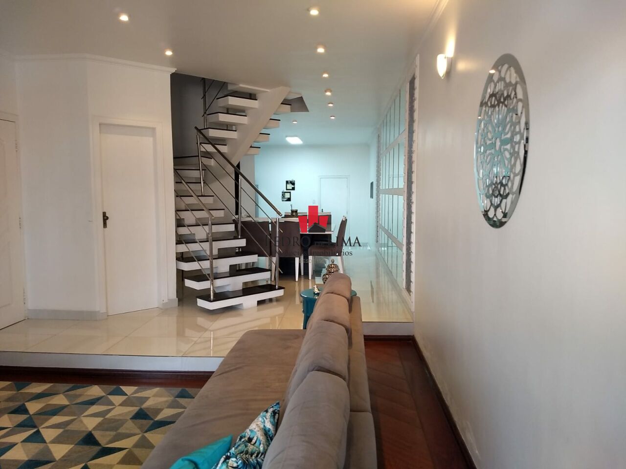 imagem do imovel Casa na Vila Alpina com 3 quartos (1 suíte), área gourmet e 2 vagas de garagem ref: TP24460