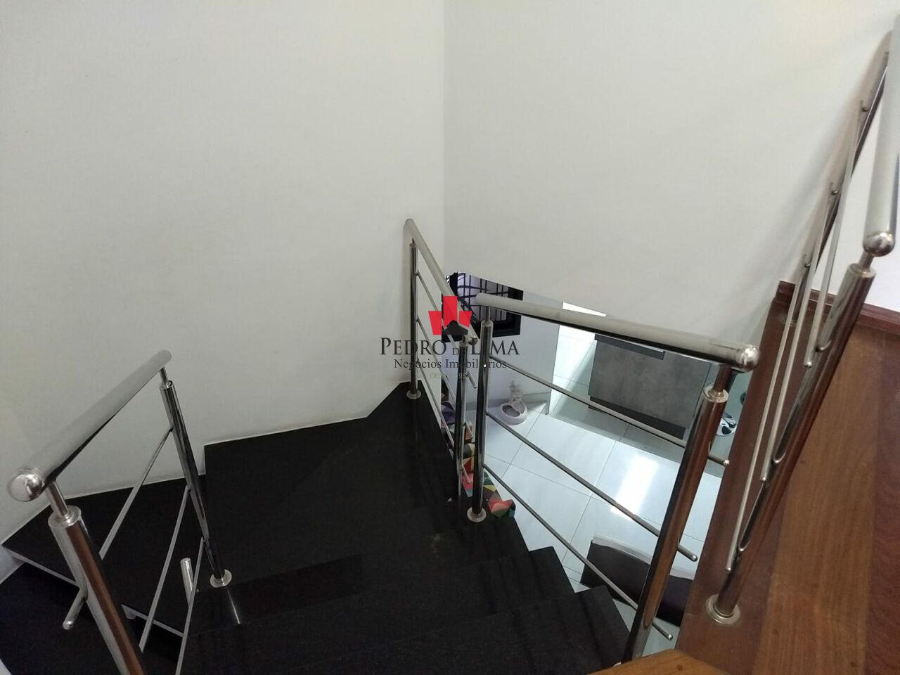 Casa na Vila Alpina com 3 quartos (1 suíte), área gourmet e 2 vagas de garagem