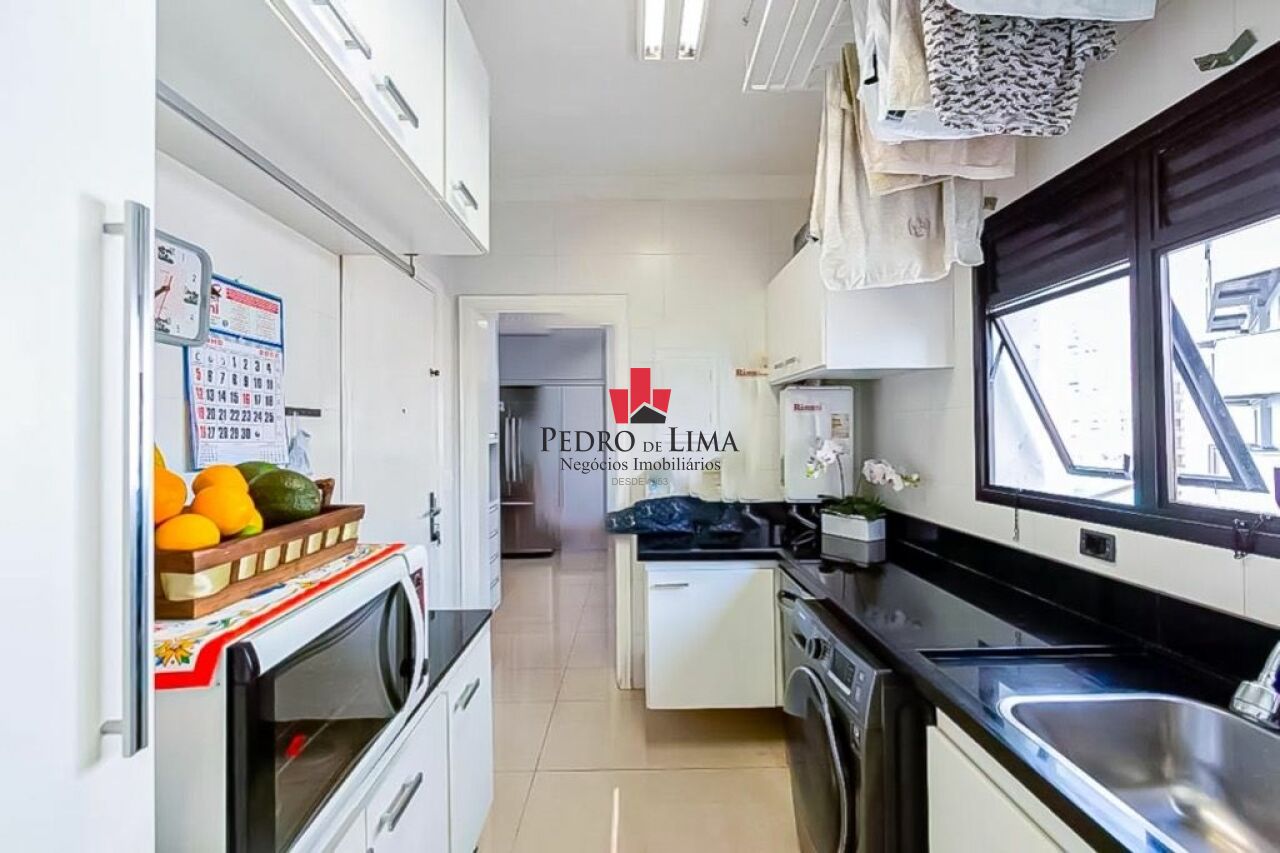 Apartamento no Tatuapé, 257m²  - 4 suítes e 4 vagas Condomínio San Remo
