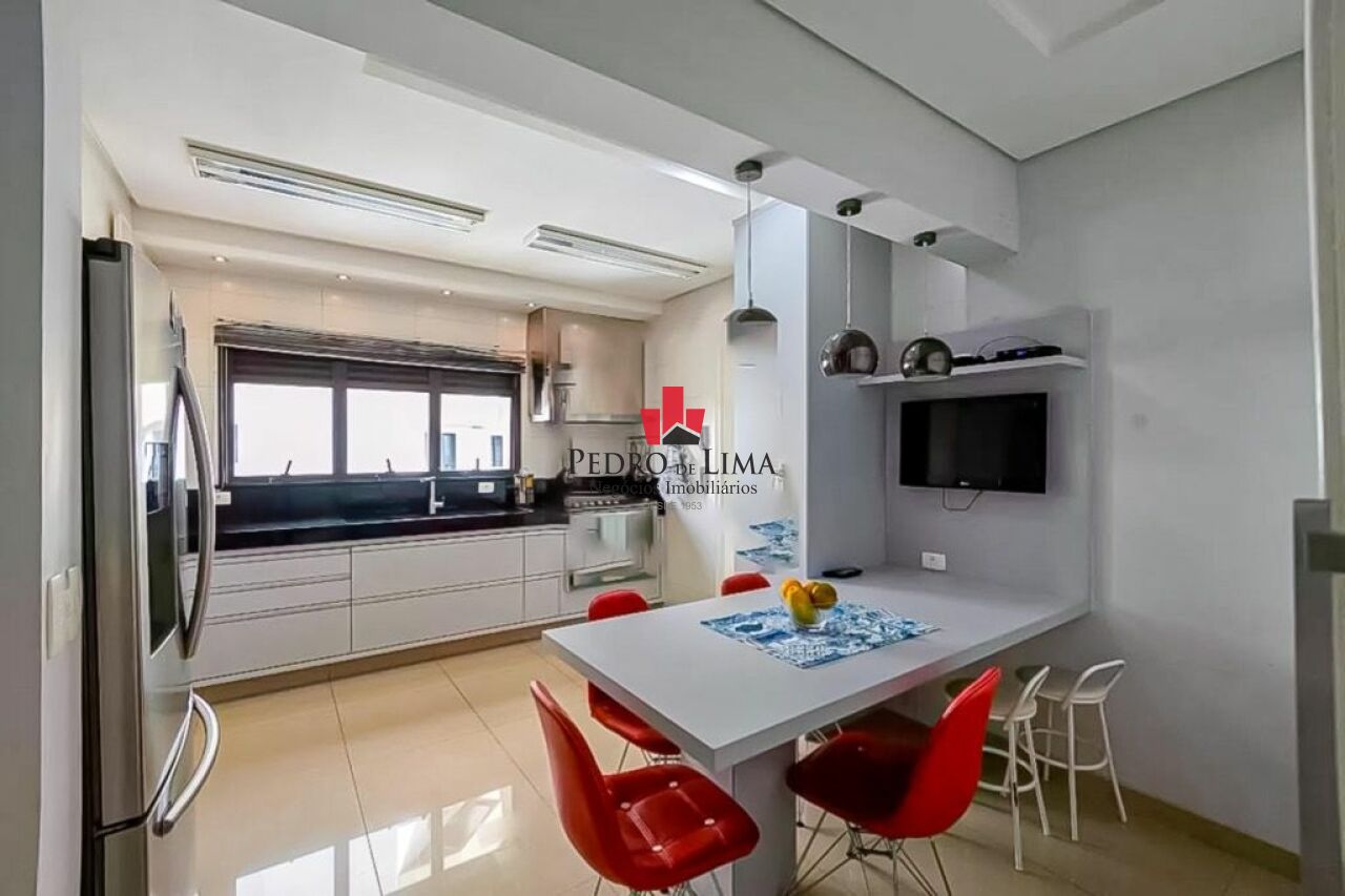 Apartamento no Tatuapé, 257m²  - 4 suítes e 4 vagas Condomínio San Remo