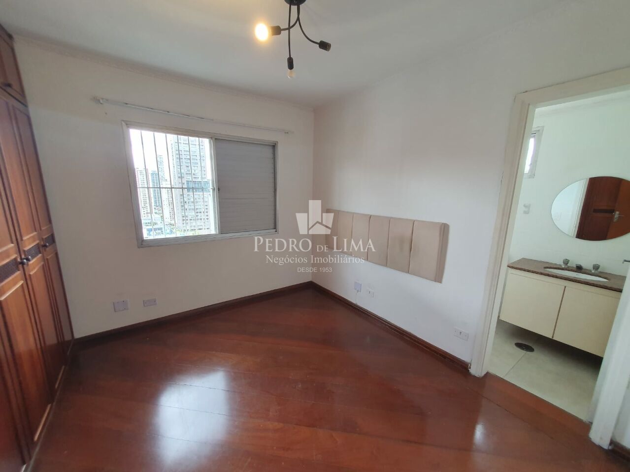 Apartamento "cobertura" próximo ao Metrô Carrão, 145m², 3 quartos e 2 vagas. Condomínio Ônix