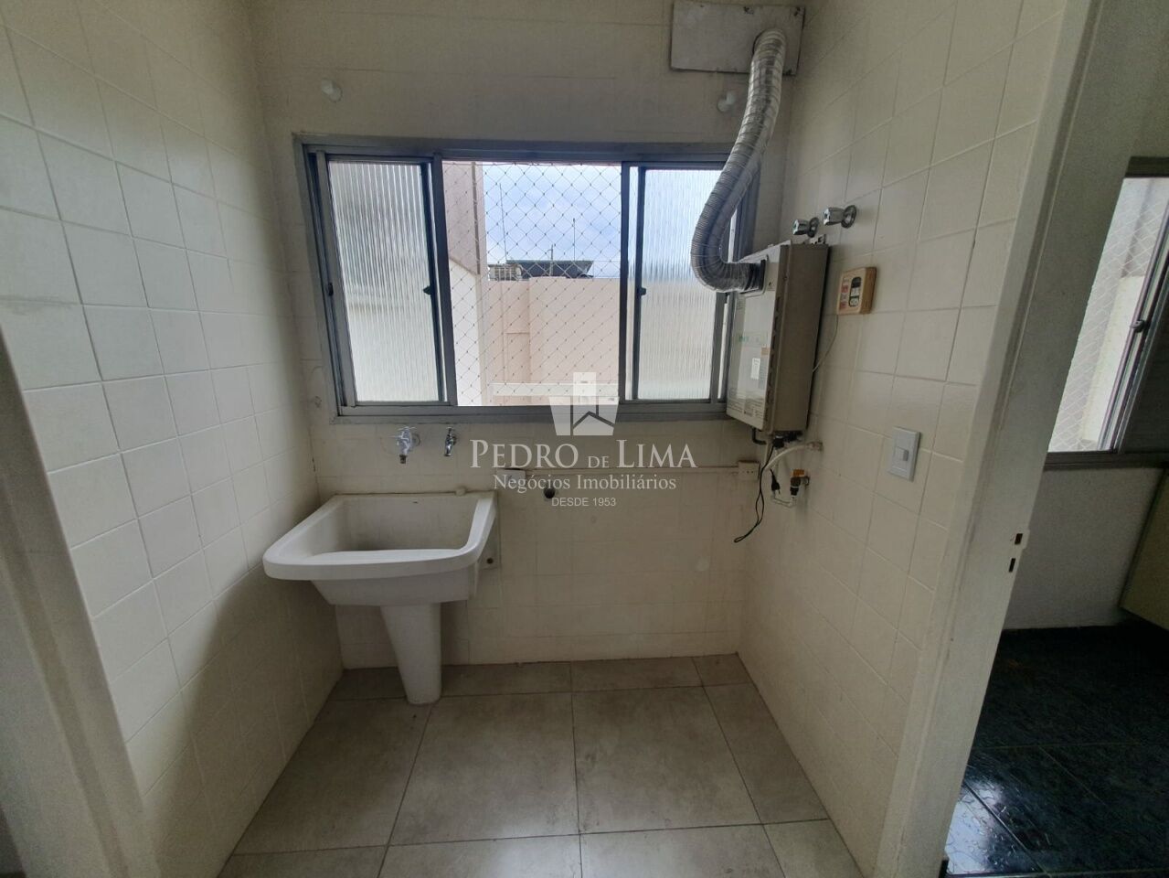 Apartamento "cobertura" próximo ao Metrô Carrão, 145m², 3 quartos e 2 vagas. Condomínio Ônix