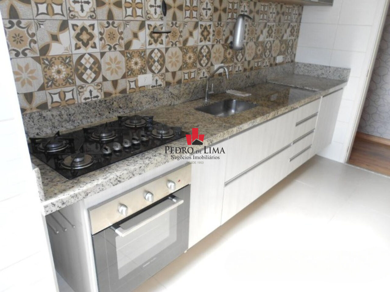 Apartamento 3 quartos 1 suíte e 2 vagas cobertas e fixas na Vila Carrão. Condomínio Morada da Vila 