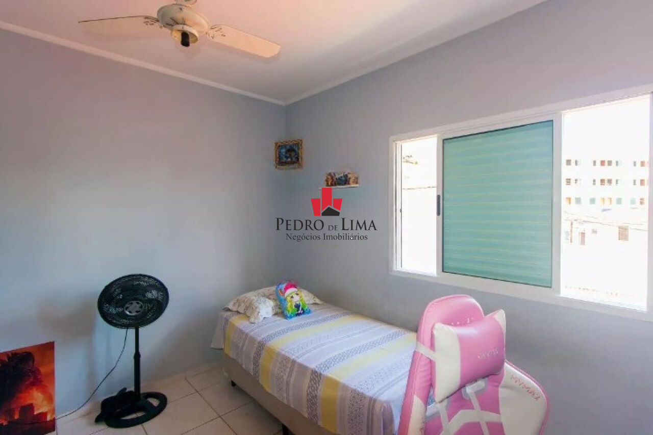 Sobrado na Vila Diva com 5 dormitórios (3 suítes), quintal com piscina e 5 vagas 