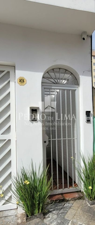 Casa Térrea Comercial, de fundos, no Tatuapé com 70 m² e 3 salas.
