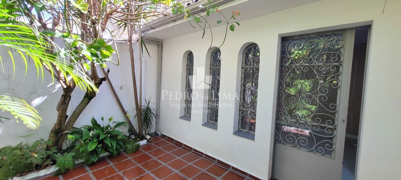 Casa Térrea Comercial, de fundos, no Tatuapé com 70 m² e 3 salas.
