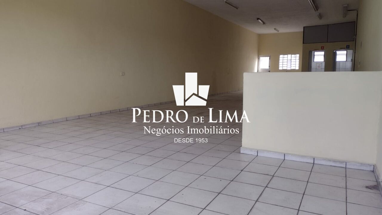 Prédio Comercial com 232 metros de área construída e 2 vagas