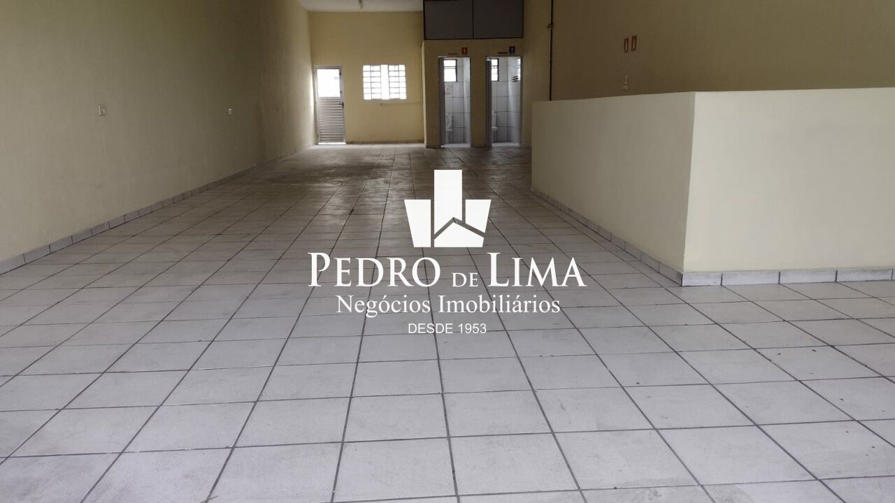 Prédio Comercial com 232 metros de área construída e 2 vagas