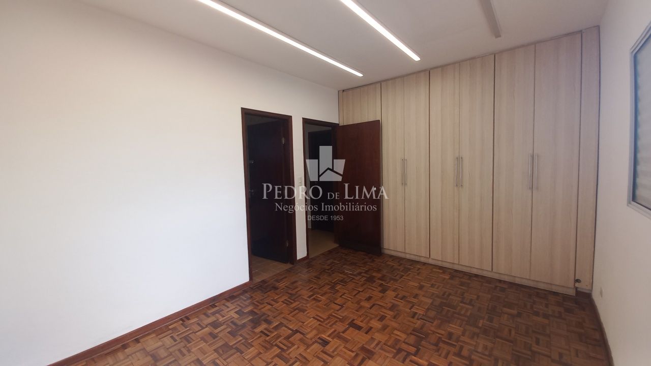 Sobrado Comercial de 400m² de área útil, 2 vagas - Tatuapé