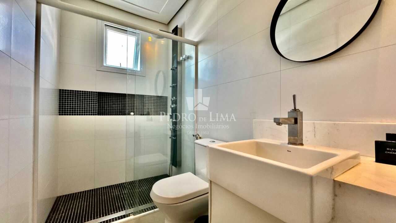 Casa Alto Padrão, com piscina, 4 suítes e 4 vagas na Mooca.
