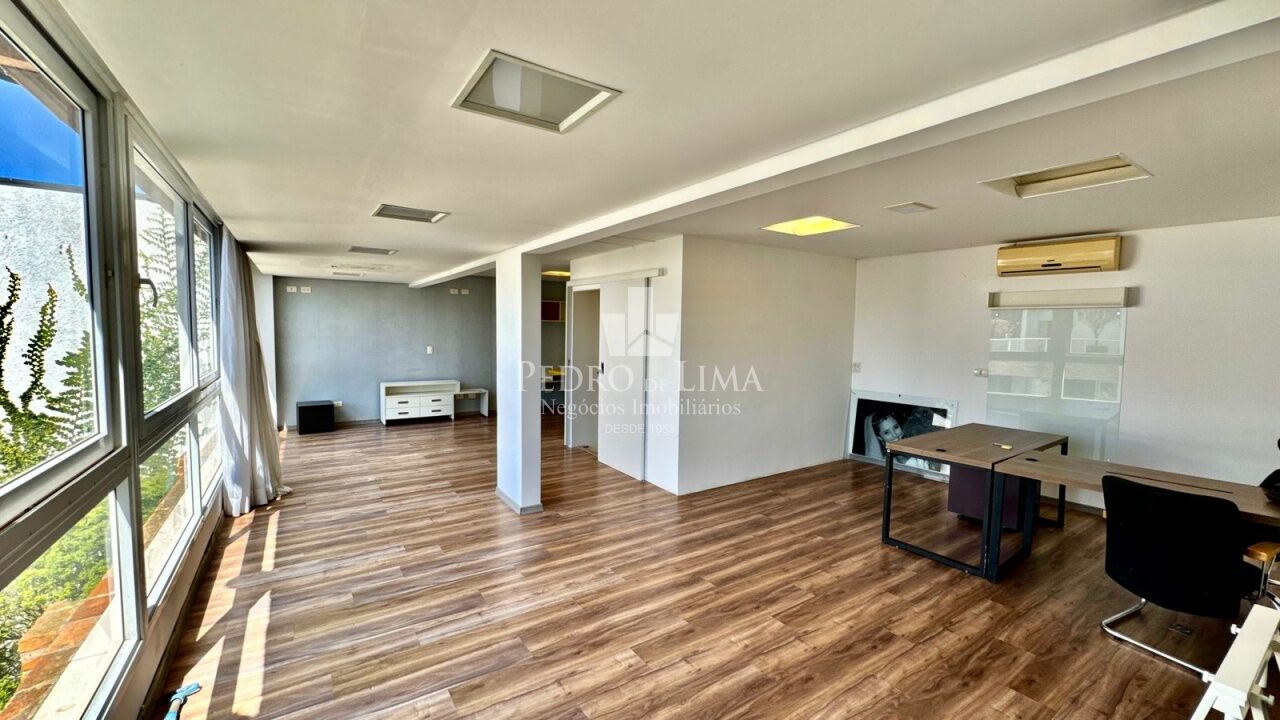 Casa Alto Padrão, com piscina, 4 suítes e 4 vagas na Mooca.