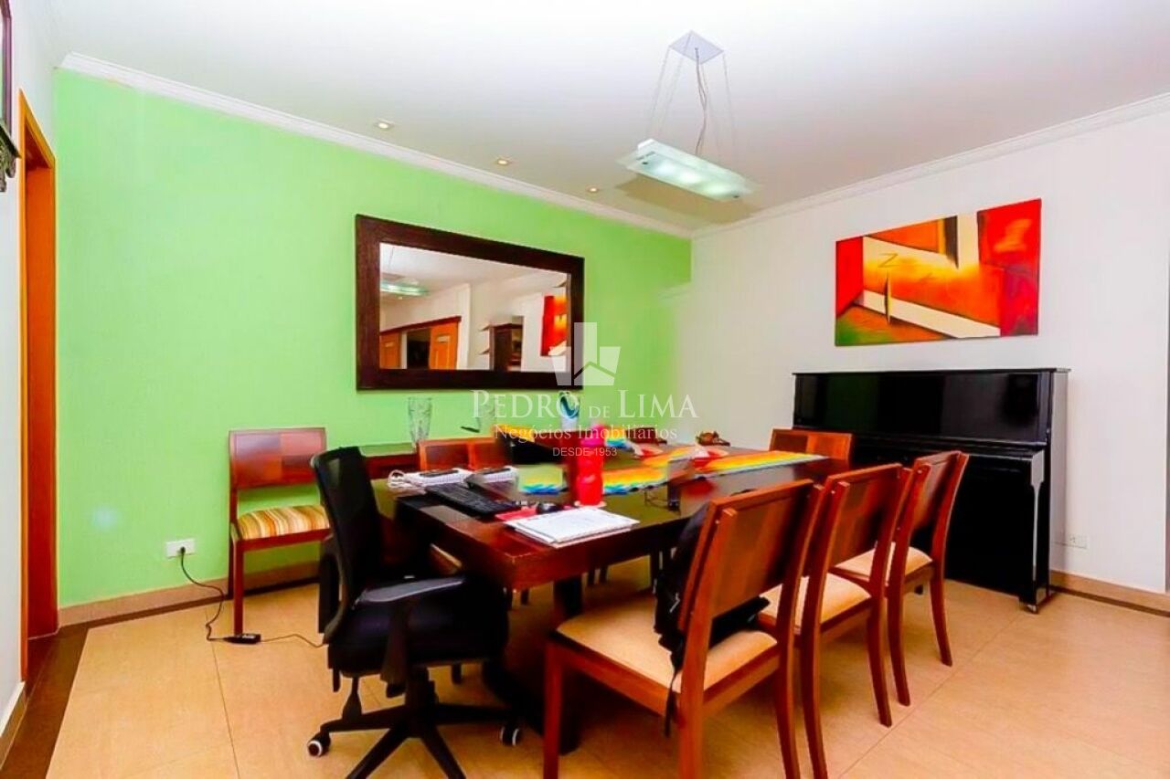 imagem do imovel Sobrado com 245m² 5 quartos sendo 4 suítes e 5 vagas no Belém ref: TP25447