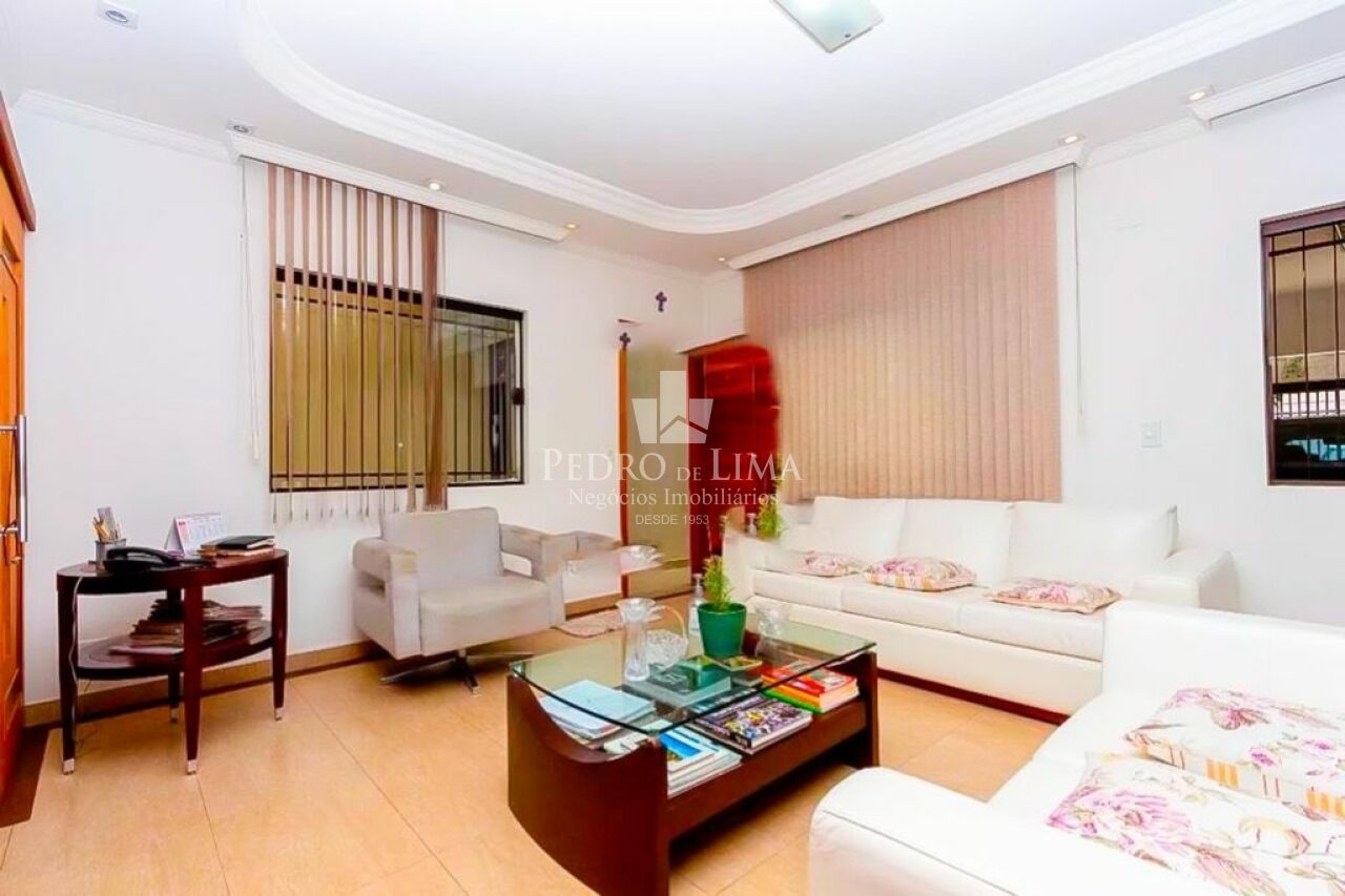 imagem do imovel Sobrado com 245m² 5 quartos sendo 4 suítes e 5 vagas no Belém ref: TP25447