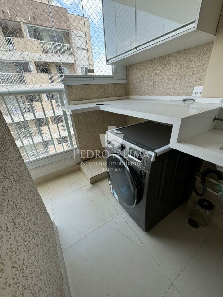 Apartamento mobiliado na Vila Prudente com 2 dormitórios e 1 vaga de garagem 