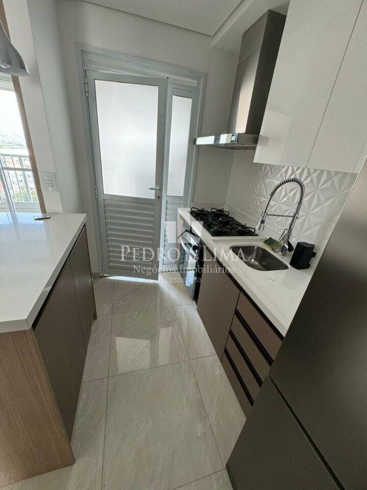 Apartamento mobiliado na Vila Prudente com 2 dormitórios e 1 vaga de garagem 