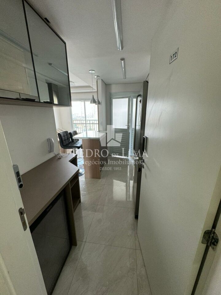 Apartamento mobiliado na Vila Prudente com 2 dormitórios e 1 vaga de garagem 