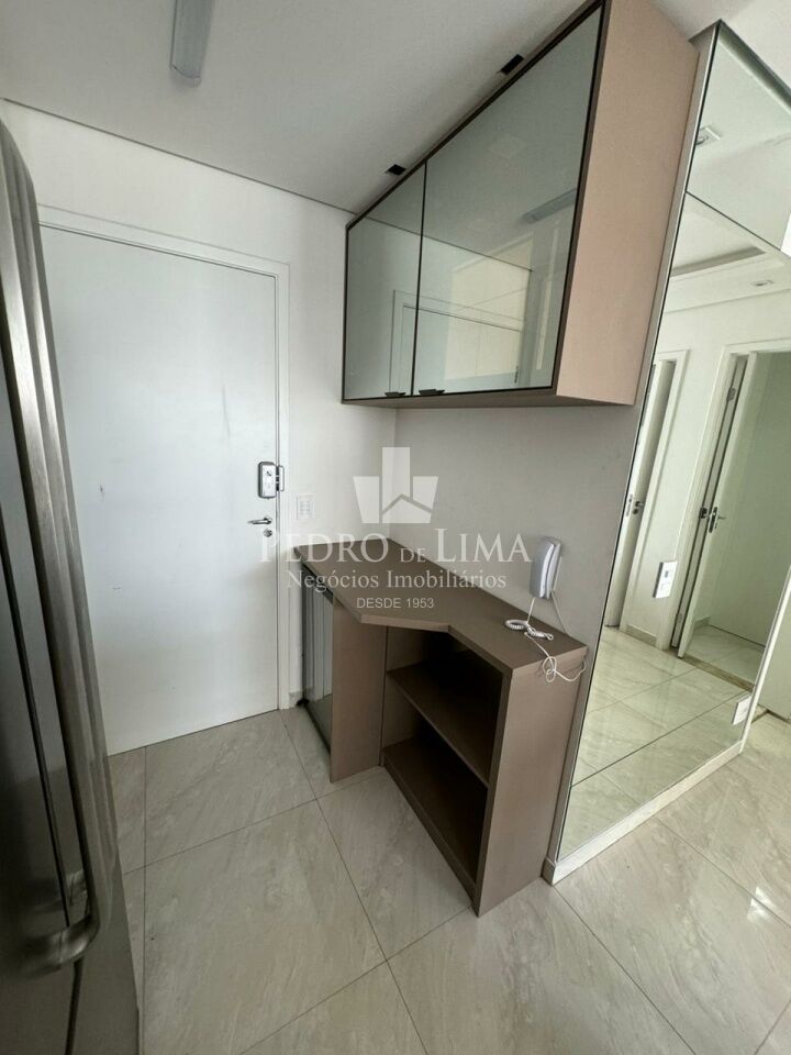 Apartamento mobiliado na Vila Prudente com 2 dormitórios e 1 vaga de garagem 