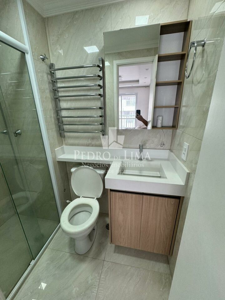 Apartamento mobiliado na Vila Prudente com 2 dormitórios e 1 vaga de garagem 
