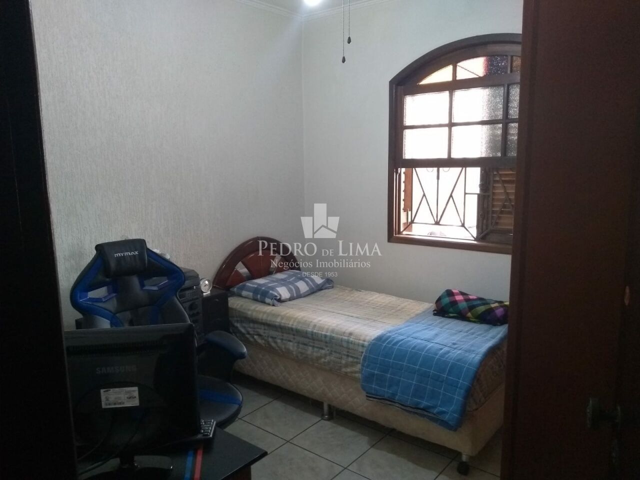 imagem do imovel Sobrado com 3 dormitórios  e 5 vagas no Jardim Iva ref: TP25534