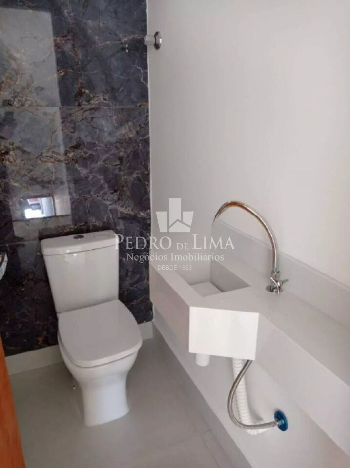 Casa à venda na Penha de França com 3 suítes 