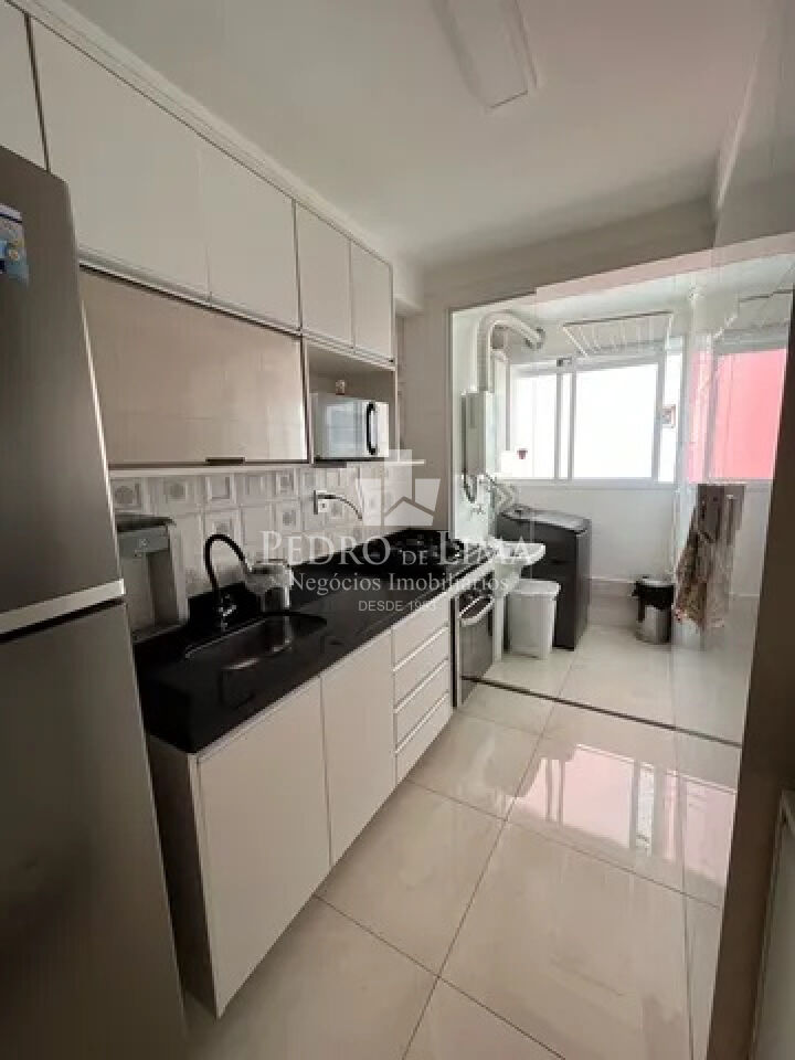 Apartamento com Sacada  2 dormitórios e 1 vaga na Vila Matilde 
