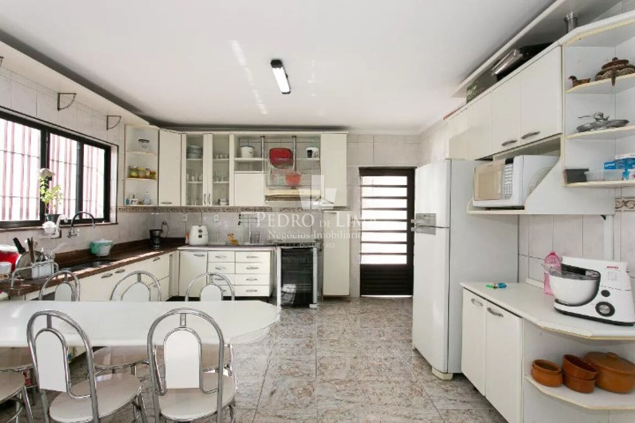 imagem do imovel Casa com 3 quartos sendo 2 suítes e 8 vagas na Vila Carrão ref: TP25657