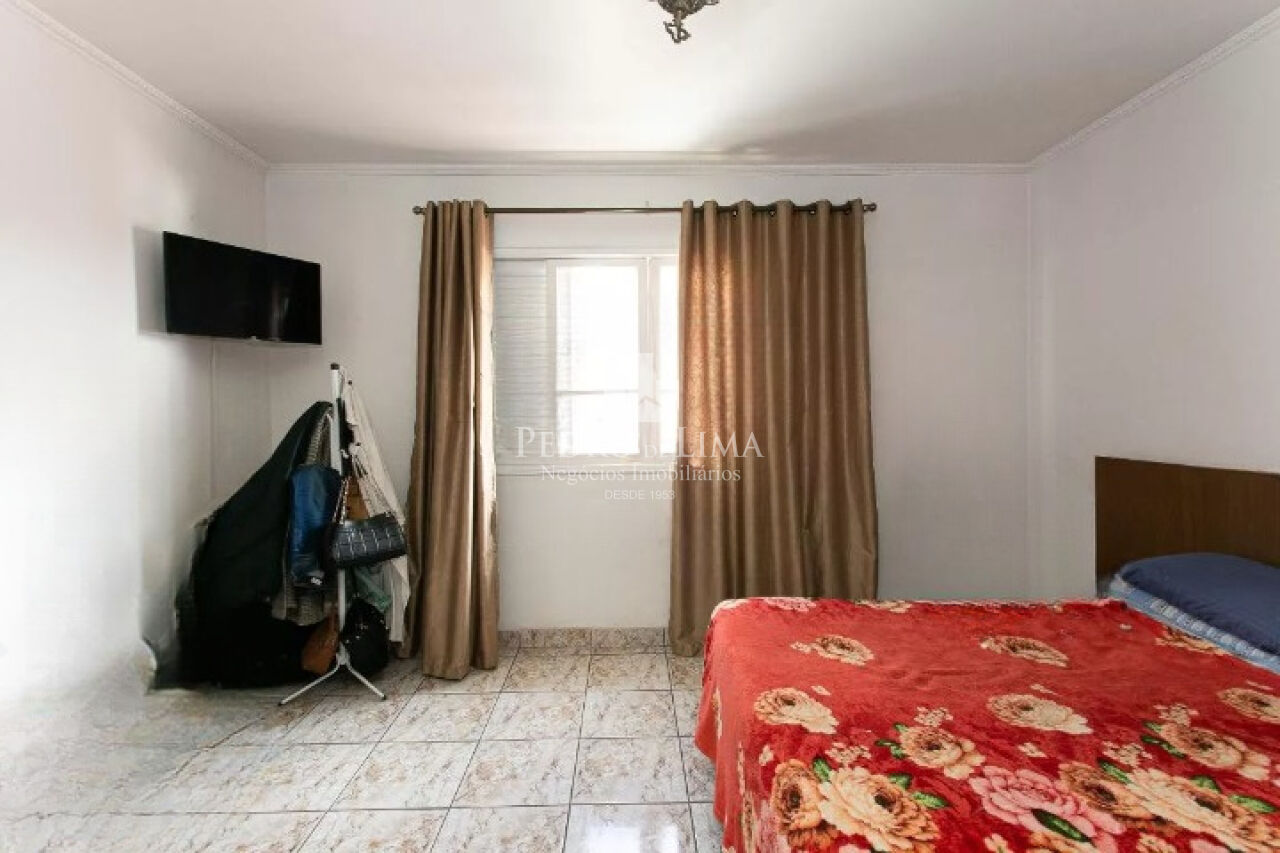 Casa com 3 quartos sendo 2 suítes e 8 vagas na Vila Carrão