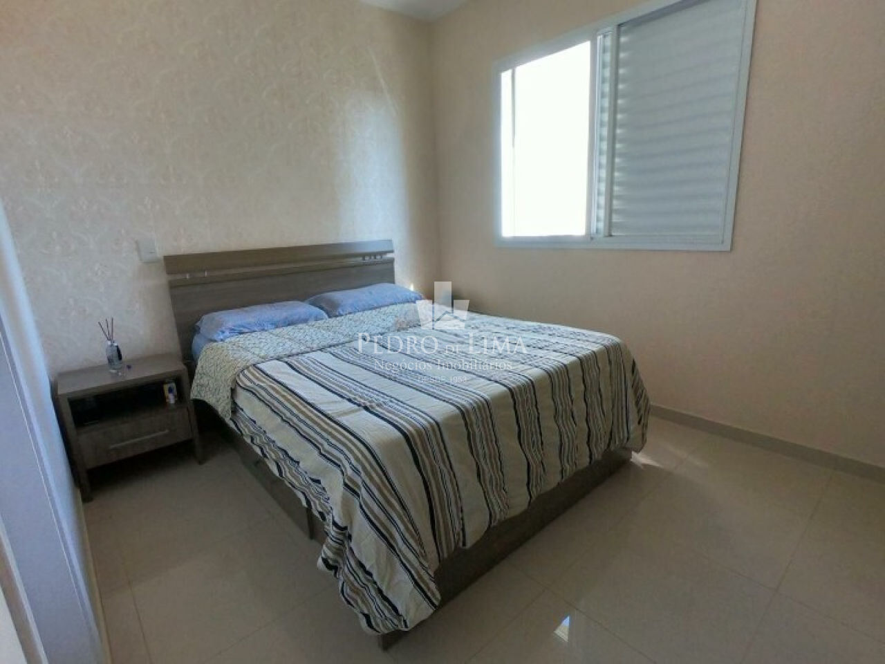Apartamento no Tatuapé, 93m², ampla sala, 2 quartos, 1 suíte, andar alto. Condomínio Club Tuiuti