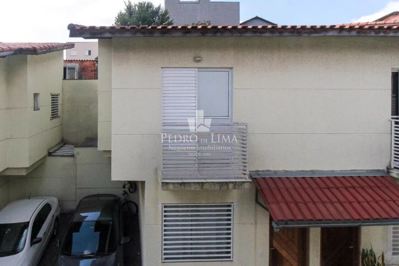 Sobrado em condomínio fechado na Vila Prudente com 2 dormitórios e 1 vaga