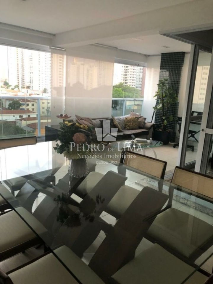 Apartamento mobiliado 165m² 3 suítes 4 vagas Tatuapé