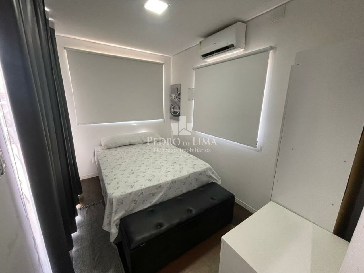 Casa Container com 6 suítes individuais, cozinha gourmet e piscina na Morada da Praia