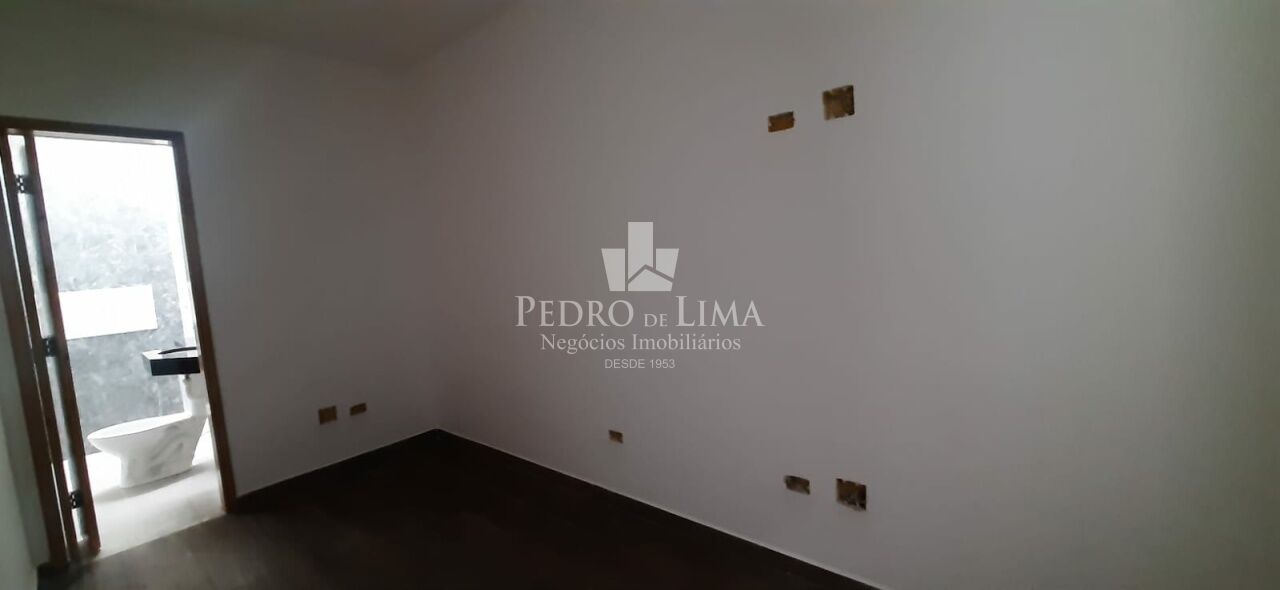 Sobrado Frontal, 3 suítes, 2 vagas na Ponte Rasa