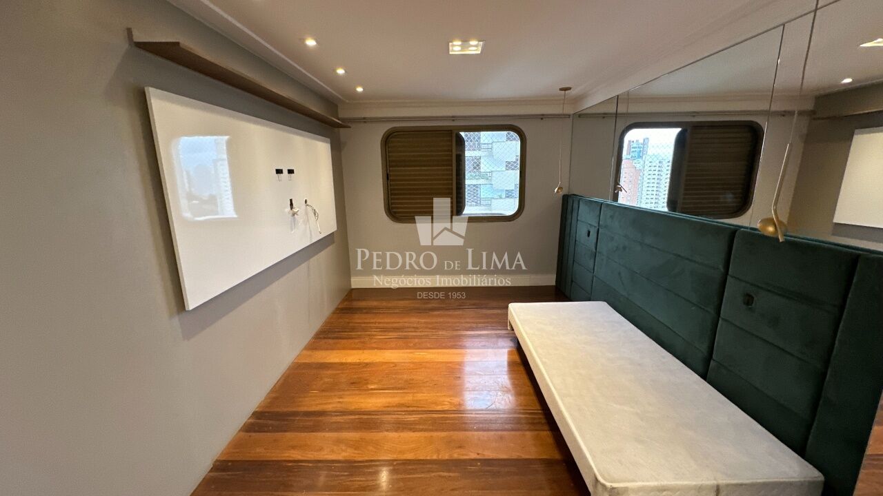 Apartamento cobertura no Jardim Anália Franco , 260m², 4 quartos e 3 vagas. Condomínio Anália Franco